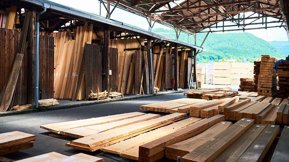 勝山木材市場で扱っている木材の写真